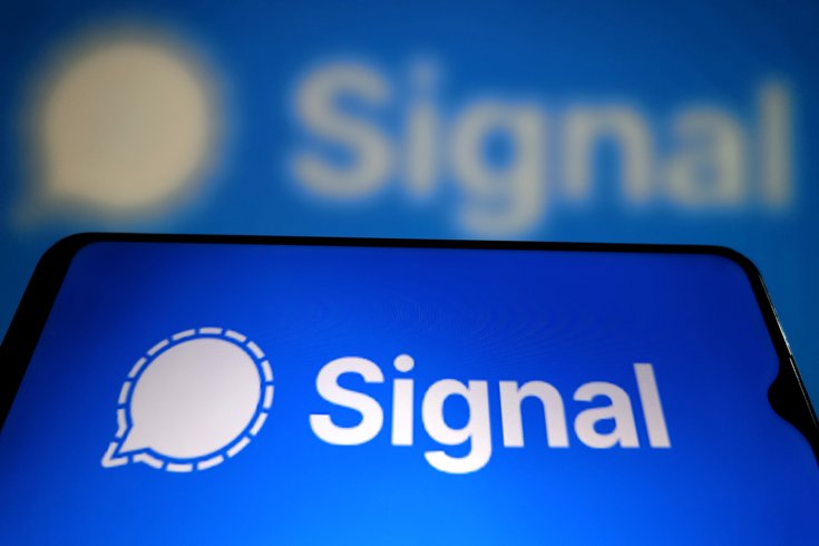 Signal Adding people